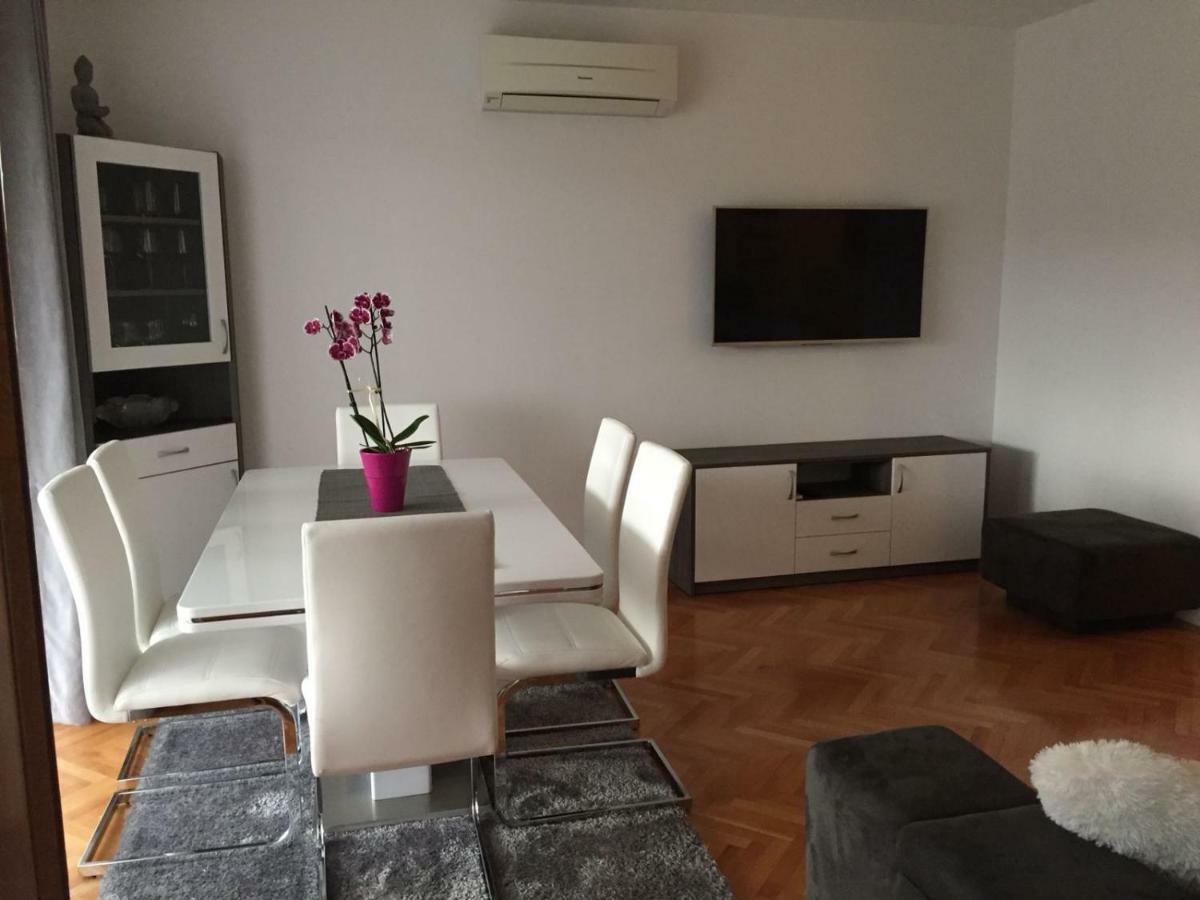 Villa Silvija Mlini Bagian luar foto
