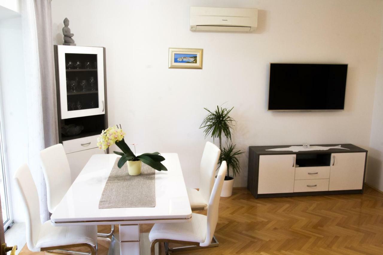 Villa Silvija Mlini Bagian luar foto