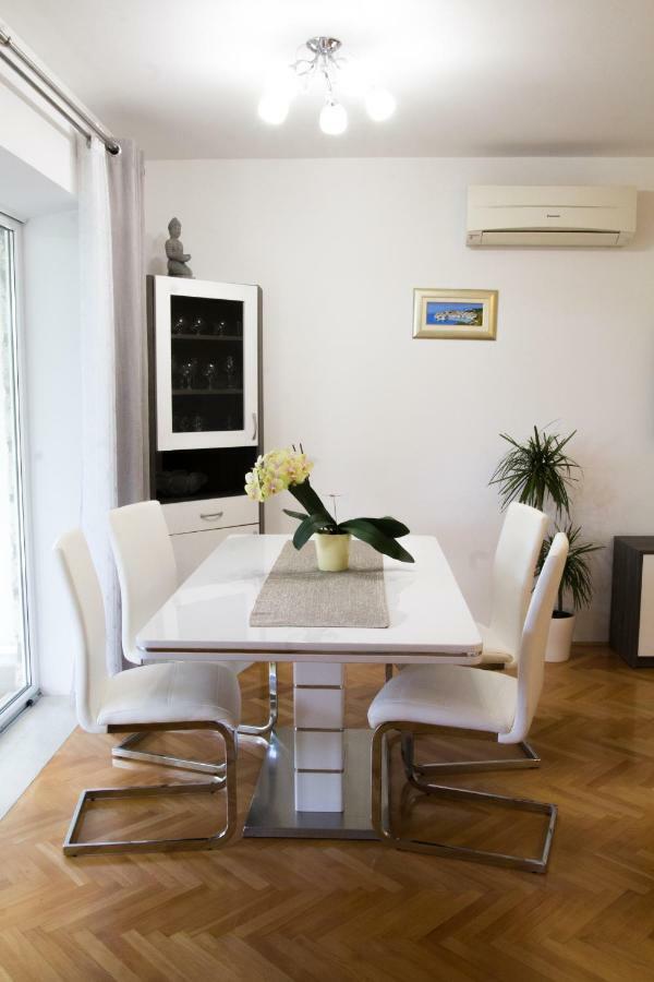 Villa Silvija Mlini Bagian luar foto